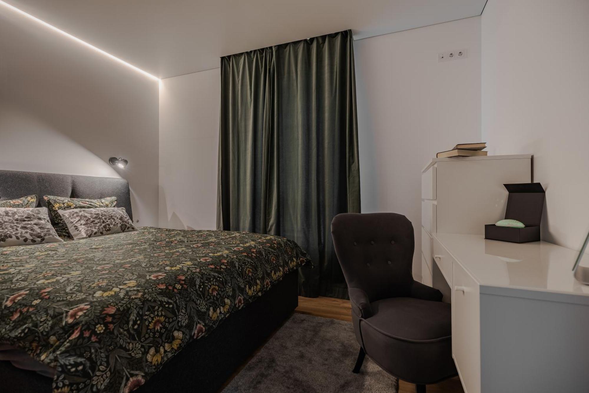 Fantasy House, Cozzy Apartmens, Free Parking, Long Stays Welcome VNO Exterior foto