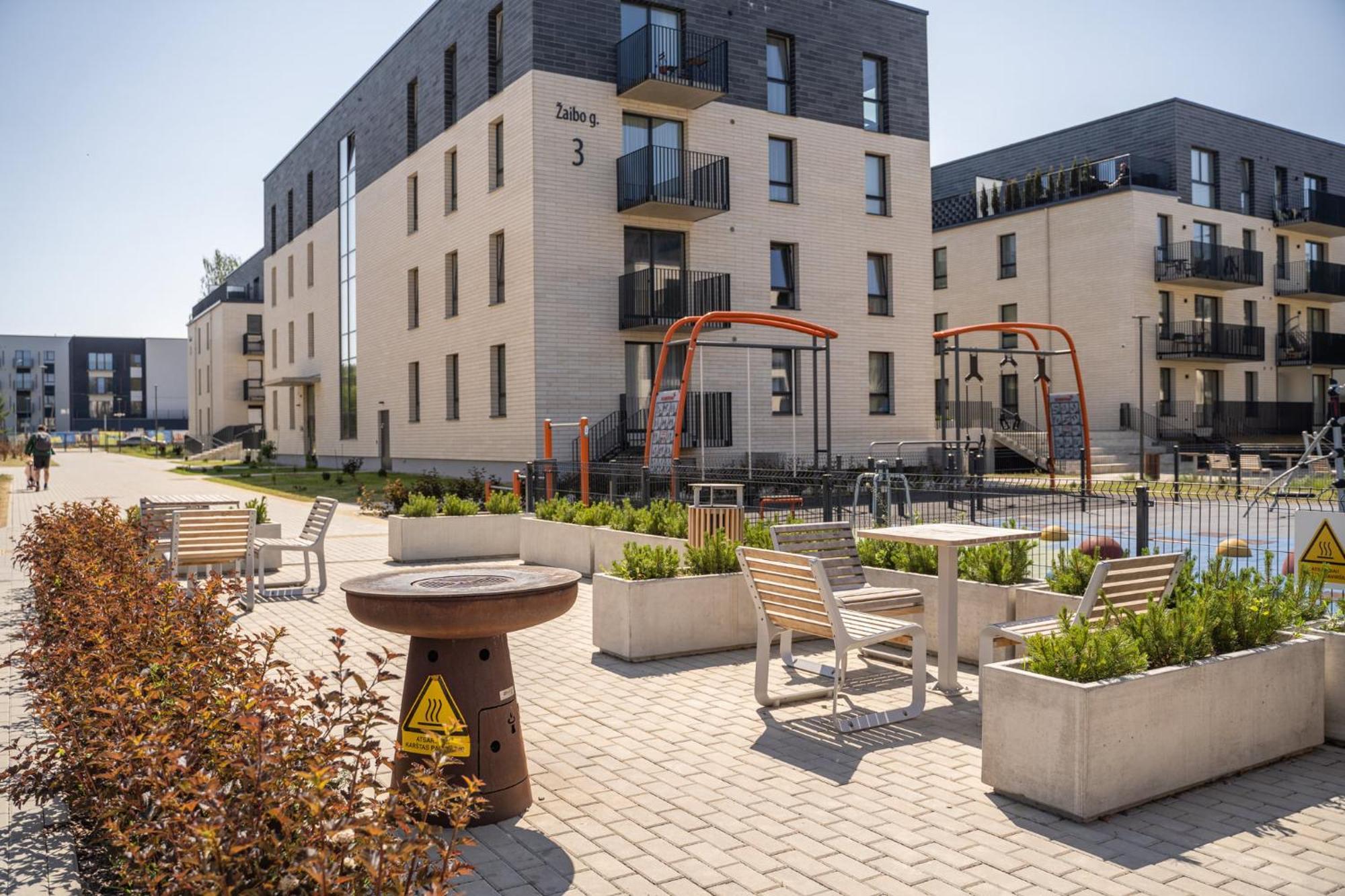Fantasy House, Cozzy Apartmens, Free Parking, Long Stays Welcome VNO Exterior foto